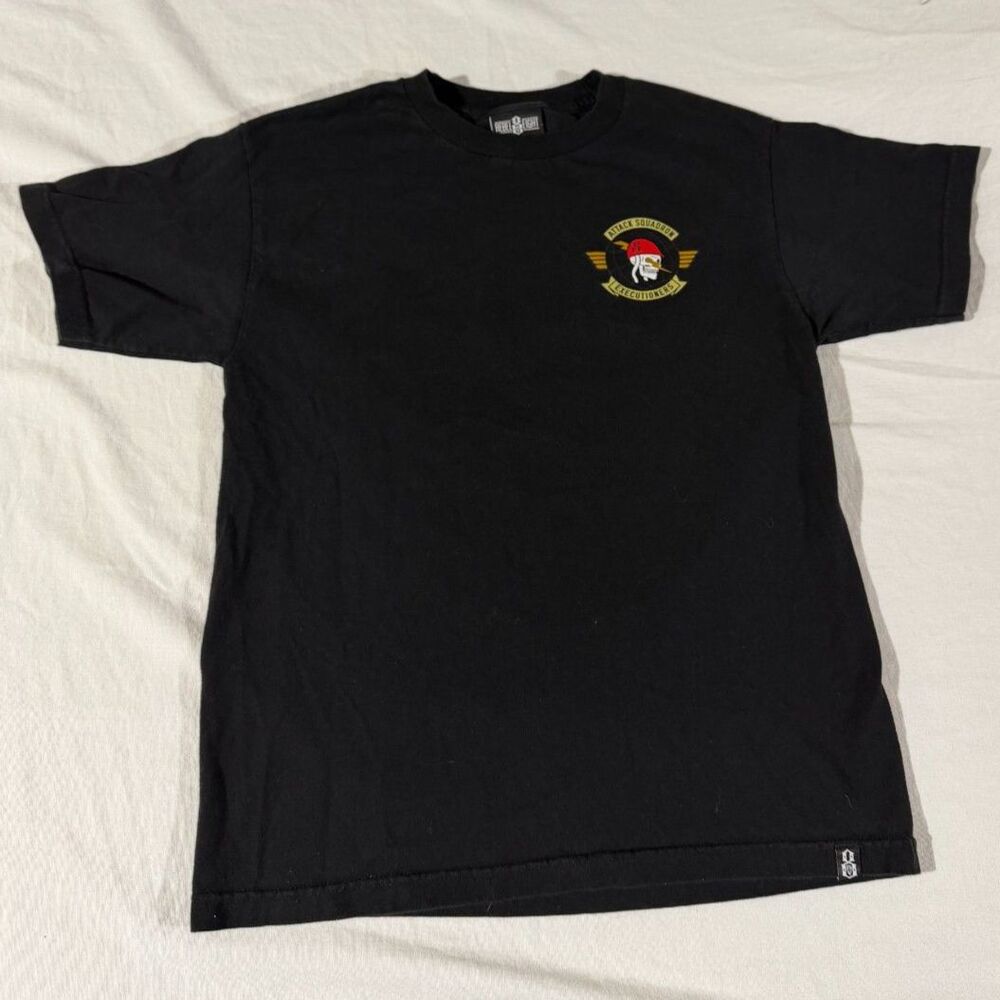 REBEL8 Attack Squadron Executioners Skull Tee Size M Black Streetwear R8